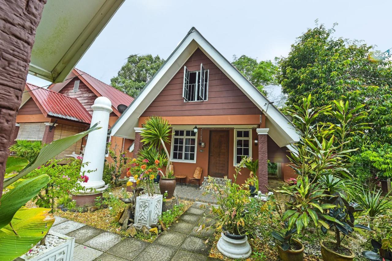 Oyo 90642 Twin Mutiara Chalet & Homestay Jeli Kültér fotó